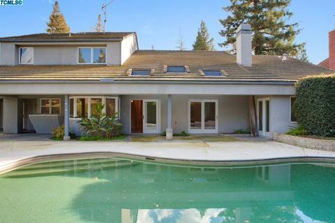 208 E Parkview Ave, Visalia, CA 93277 photo 44