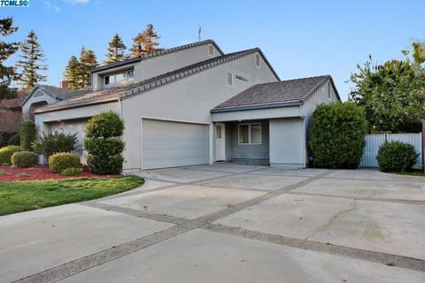 208 E Parkview Ave, Visalia, CA 93277 photo 45