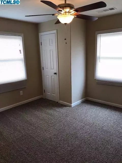 1563 E Alpine Ave, Tulare, CA 93274 photo 7