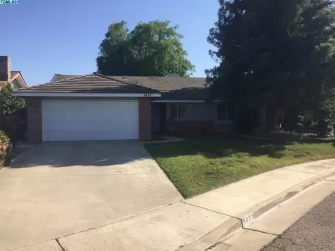 3627 E Center Ct, Visalia, CA 93292 photo 1