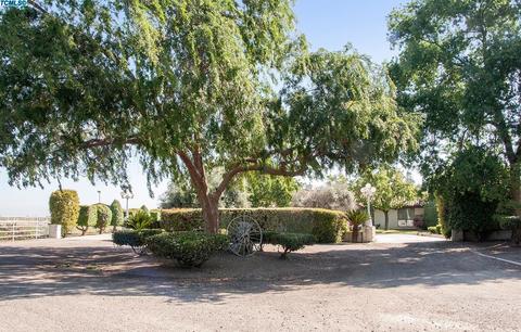 3326 E Prosperity Ave, Tulare, CA 93274 photo 3
