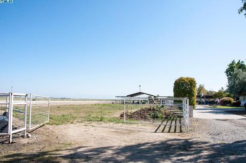 3326 E Prosperity Ave, Tulare, CA 93274 photo 37
