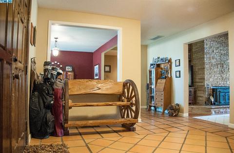 3326 E Prosperity Ave, Tulare, CA 93274 photo 10
