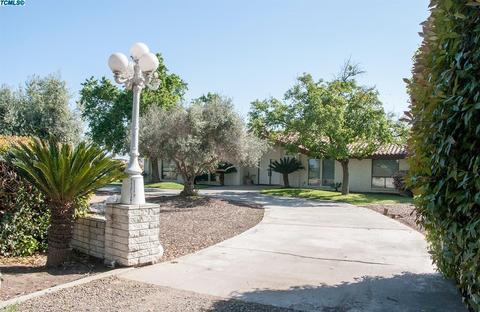 3326 E Prosperity Ave, Tulare, CA 93274 photo 5