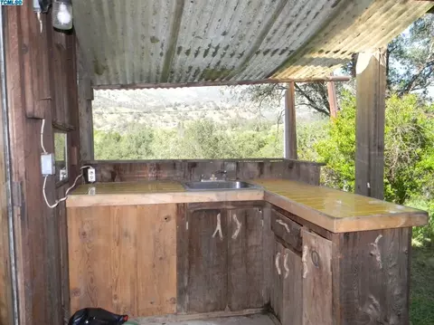 42486 Sierra Dr, Three Rivers, CA 93271 photo 19