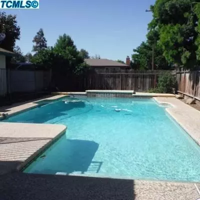 1612 S Thomas St, Visalia, CA 93292 photo 2