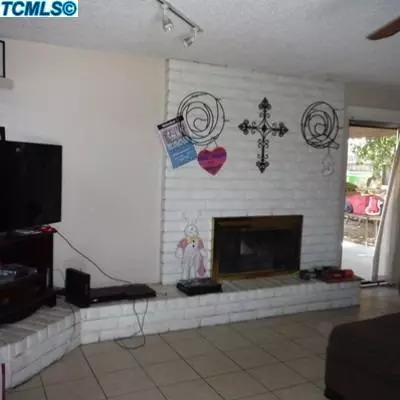 1612 S Thomas St, Visalia, CA 93292 photo 3