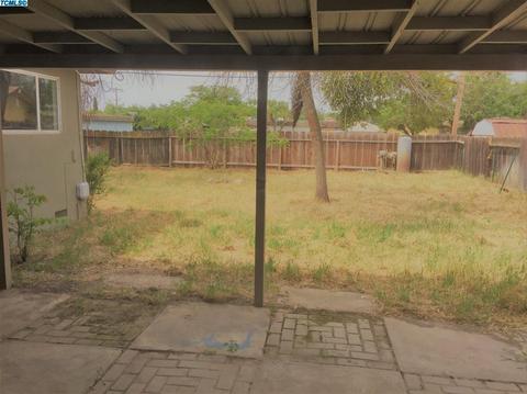 1447 Quandt Dr, Lemoore, CA 93245 photo 9