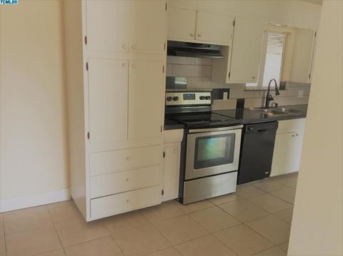 1447 Quandt Dr, Lemoore, CA 93245 photo 6