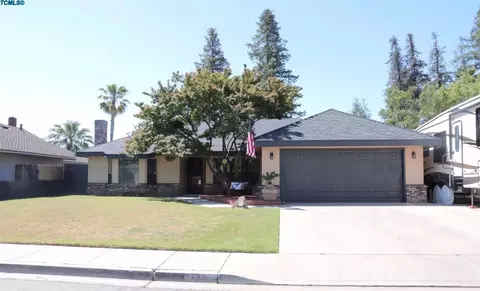 1949 E Paradise Ave, Visalia, CA 93292 photo 1