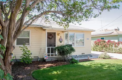 805 E Laurel Ave, Visalia, CA 93292 photo 4
