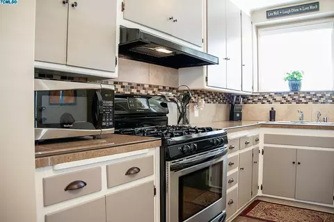 805 E Laurel Ave, Visalia, CA 93292 photo 15