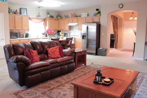 4337 E Westcott Ave, Visalia, CA 93292 photo 6