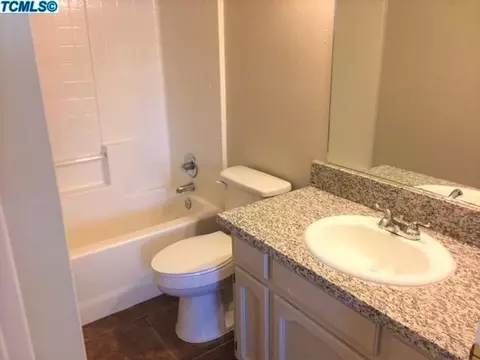 1179 W Vine St, Exeter, CA 93221 photo 8