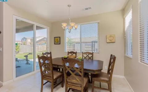 3637 Lincoln Ave, Clovis, CA 93619 photo 8