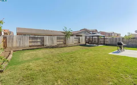 3637 Lincoln Ave, Clovis, CA 93619 photo 20