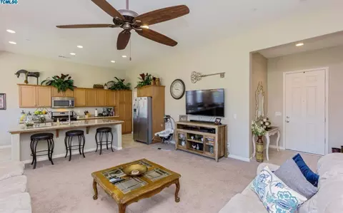 3637 Lincoln Ave, Clovis, CA 93619 photo 3