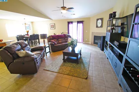 4303 E Oak Ave, Visalia, CA 93292 photo 29