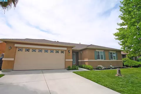 4303 E Oak Ave, Visalia, CA 93292 photo 1