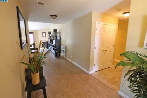 4303 E Oak Ave, Visalia, CA 93292 photo 5