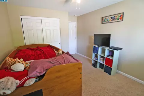 4303 E Oak Ave, Visalia, CA 93292 photo 9