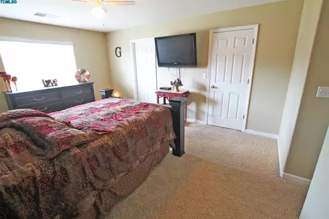 4303 E Oak Ave, Visalia, CA 93292 photo 25
