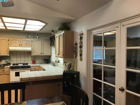 1418 E Prospect Ave, Visalia, CA 93292 photo 9