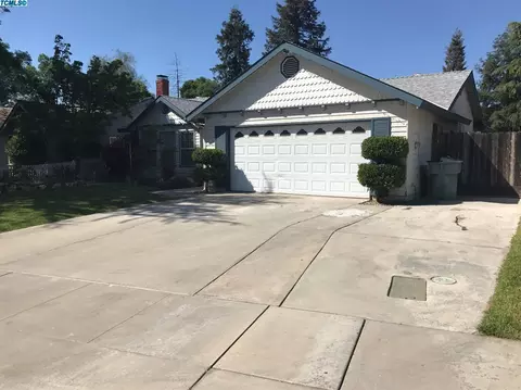 1418 E Prospect Ave, Visalia, CA 93292 photo 3