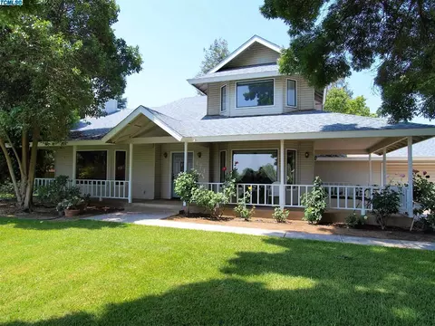 171 S Cornucopia Rd, Exeter, CA 93221 photo 1