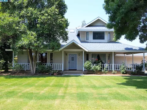 171 S Cornucopia Rd, Exeter, CA 93221 photo 2