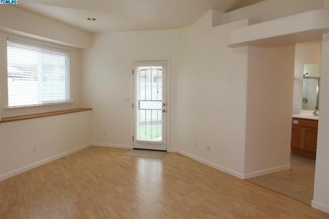 1232 E Copper Ct, Visalia, CA 93292 photo 20
