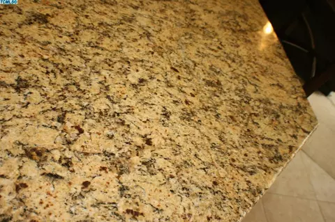 888 Legend Dr, Lemoore, CA 93245 photo 9