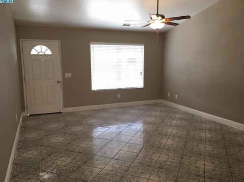 1976 Violet Ln, Dinuba, CA 93618 photo 4