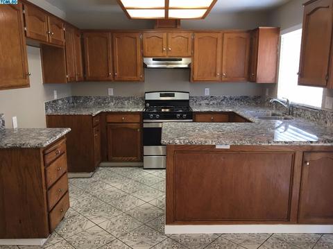 1976 Violet Ln, Dinuba, CA 93618 photo 11
