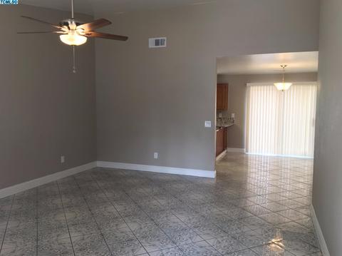 1976 Violet Ln, Dinuba, CA 93618 photo 5