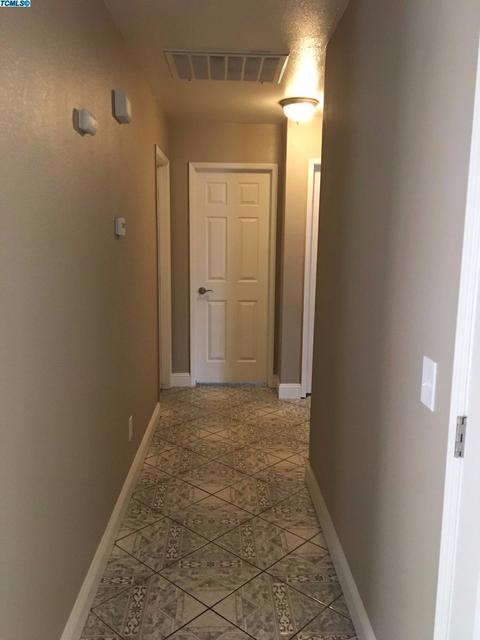 1976 Violet Ln, Dinuba, CA 93618 photo 13