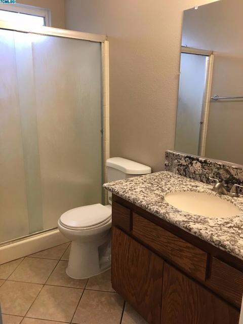 1976 Violet Ln, Dinuba, CA 93618 photo 14