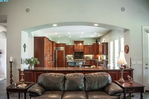 3421 E Cross Ave, Tulare, CA 93274 photo 15