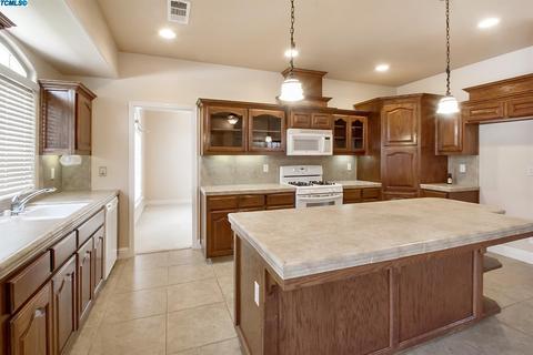 812 Park Place Dr, Exeter, CA 93221 photo 8