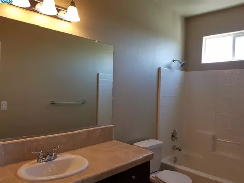 1322 Brightside, Tulare, CA 93274 photo 15