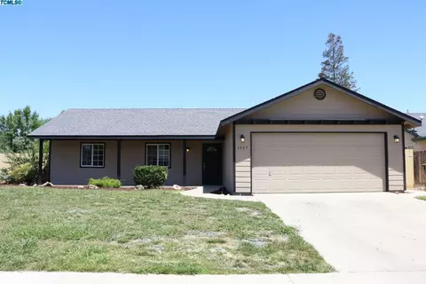 1457 Mary Ct, Exeter, CA 93221 photo 2