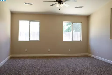 1457 Mary Ct, Exeter, CA 93221 photo 4