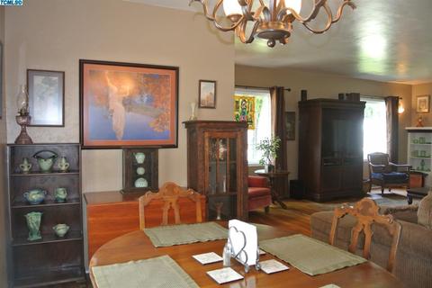 708 E Chestnut St, Exeter, CA 93221 photo 4