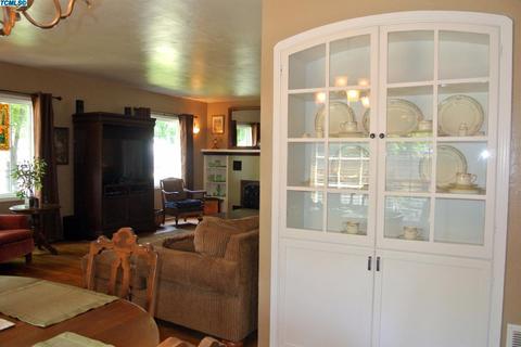 708 E Chestnut St, Exeter, CA 93221 photo 9