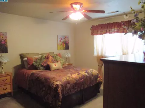 504 E Prosperity Ave, Tulare, CA 93274 photo 10