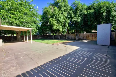 3100 E Meadow Ave, Visalia, CA 93292 photo 18