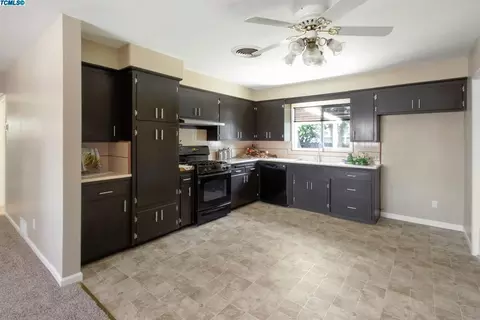 3100 E Meadow Ave, Visalia, CA 93292 photo 4