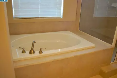 726 Oxford St, Exeter, CA 93221 photo 10