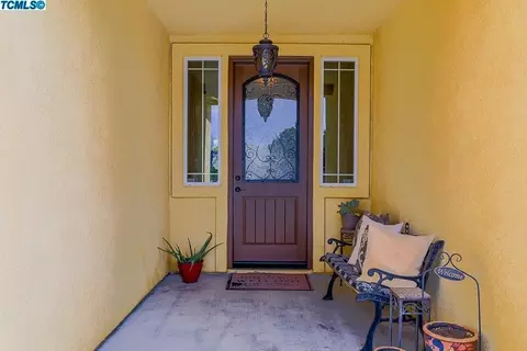 1870 Silverlake Pl, Tulare, CA 93274 photo 4