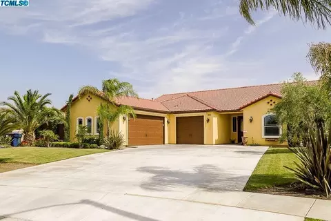 1870 Silverlake Pl, Tulare, CA 93274 photo 1